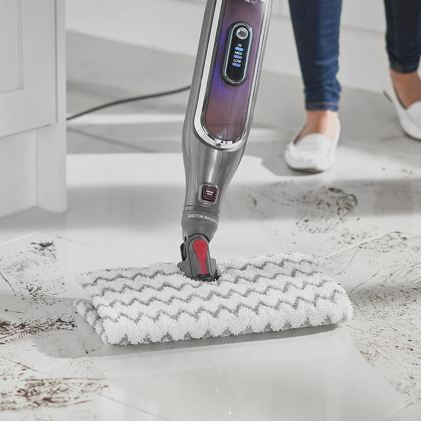 Shark-Steam-Mop-S6003UK-Muddy-Floor_kjdj6l